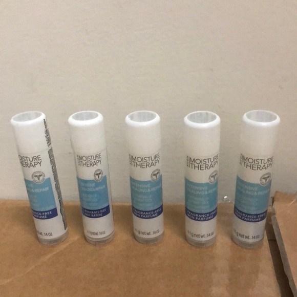 Avon Other - Avon moisture therapy lip balm